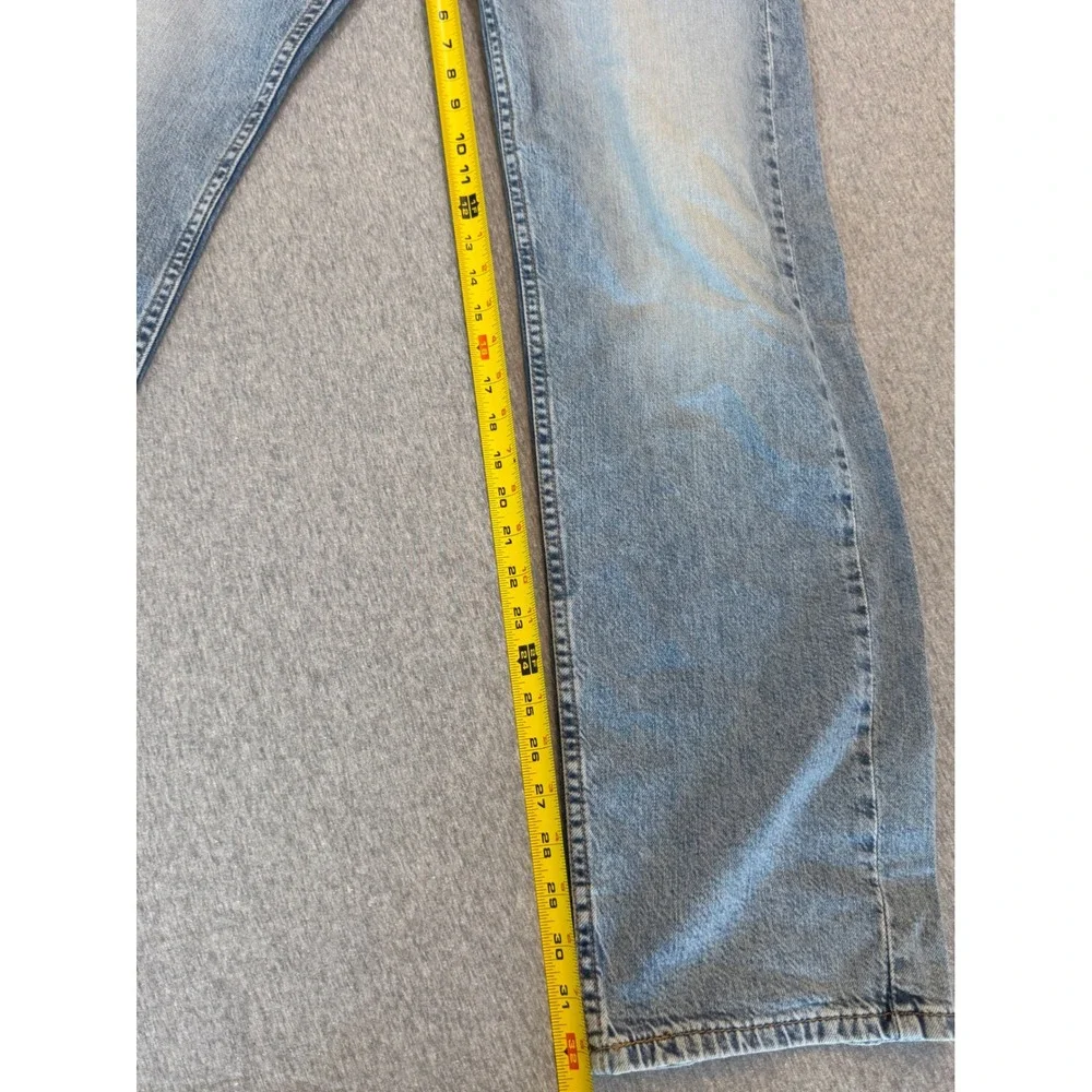 Levis 505 Regular Fit Straight Leg Light Wash Denim Jeans Mens 36x34